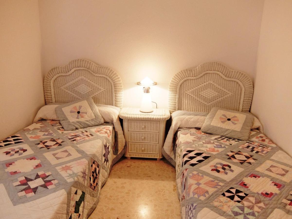 Apartament Parque Mota - Alquiler Solo A Familias Playa de Gandia Zewnętrze zdjęcie